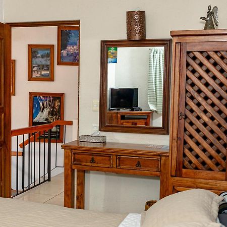 Hotel Casa Yunenisa Oaxaca Екстериор снимка